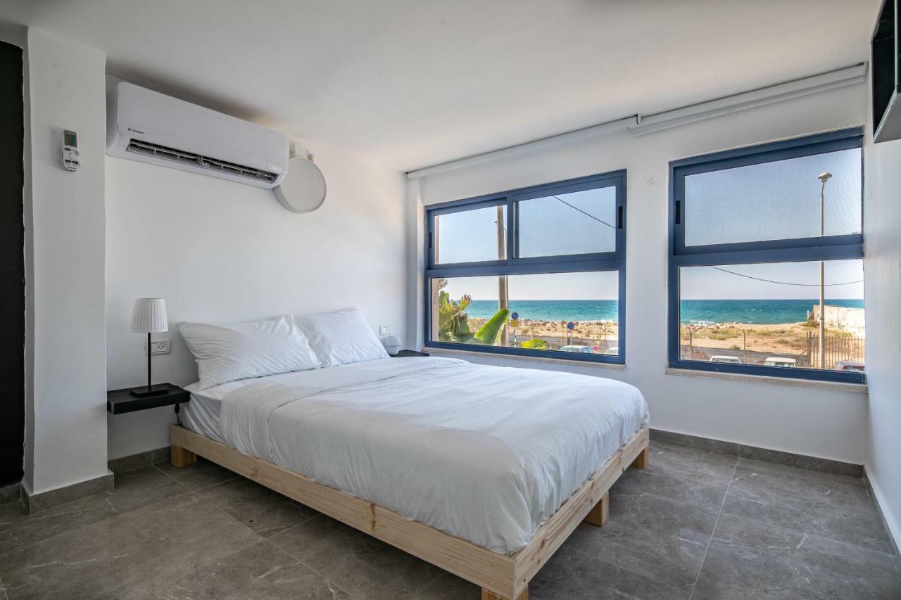 Port City Haifa - Bat Galim Oceanfront Luxury Екстериор снимка