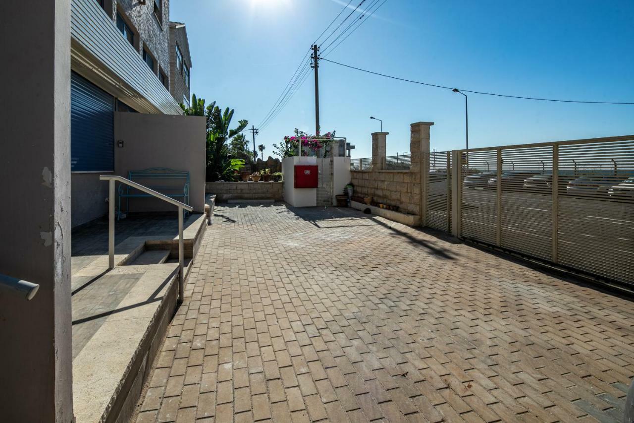 Port City Haifa - Bat Galim Oceanfront Luxury Екстериор снимка