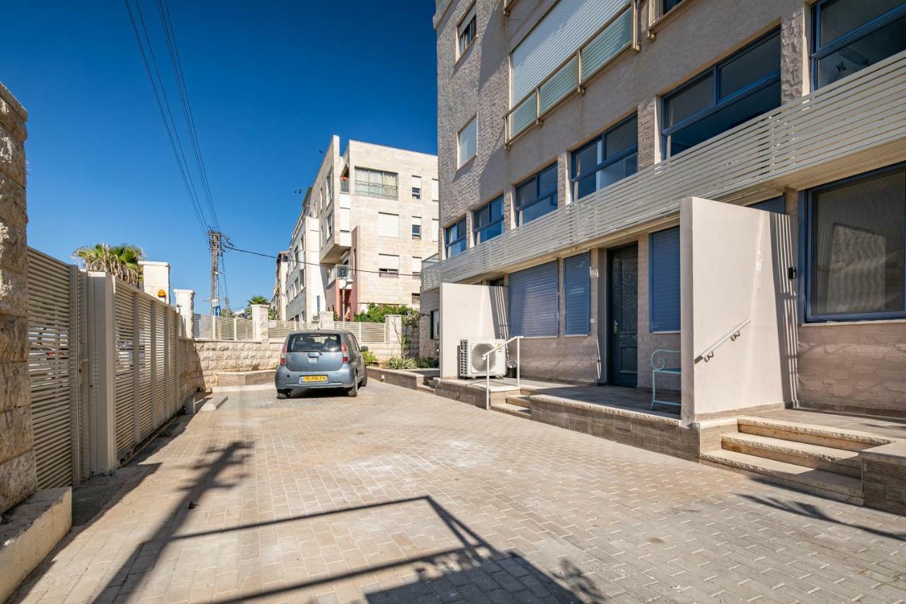 Port City Haifa - Bat Galim Oceanfront Luxury Екстериор снимка